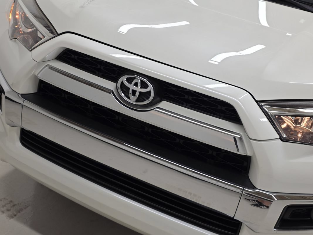 Used 2019 Toyota 4Runner Limited AWD/4WD image 46