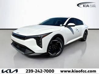 New 2026 Kia K4 EX video 1