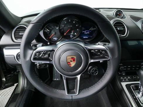 Certified 2024 Porsche 718 Cayman image 9