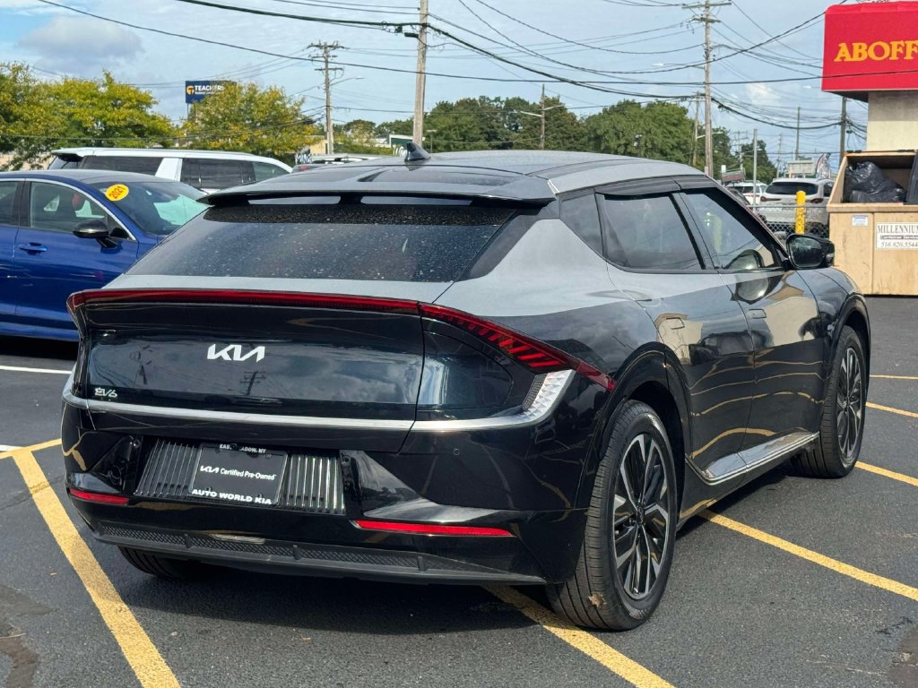 Certified 2022 Kia EV6 Wind AWD/4WD image 7
