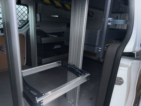 Used 2023 Ford Transit Connect XL image 15