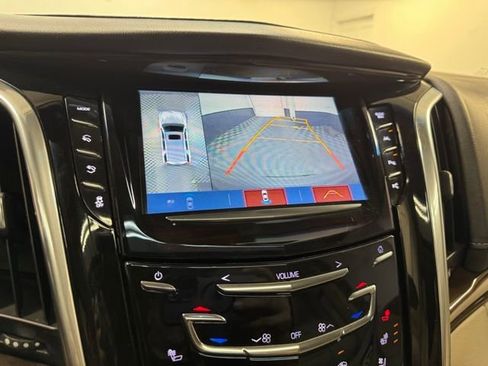 Used 2020 Cadillac Escalade Luxury image 19