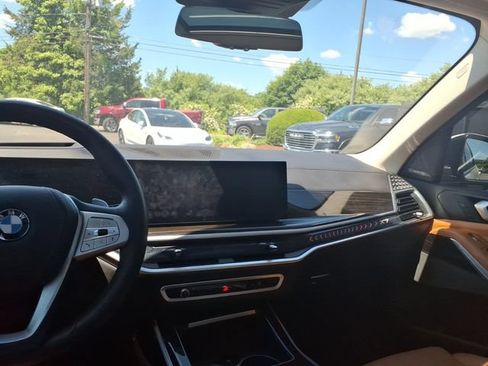 Used 2024 BMW X7 xDrive40i AWD/4WD image 22