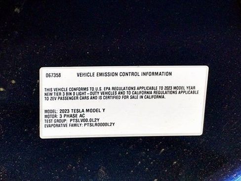 Used 2023 Tesla Model Y Long Range image 44