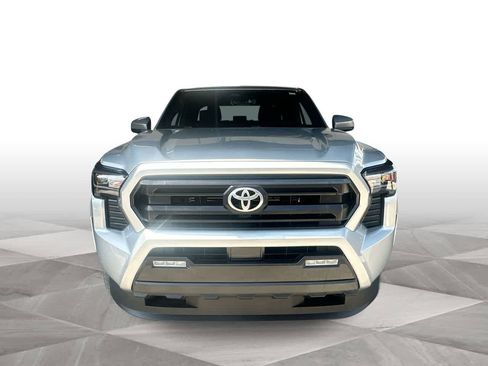 Used 2025 Toyota Tacoma SR5 RWD image 3