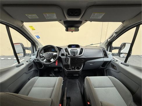 Used 2016 Ford Transit 150 XLT RWD image 9