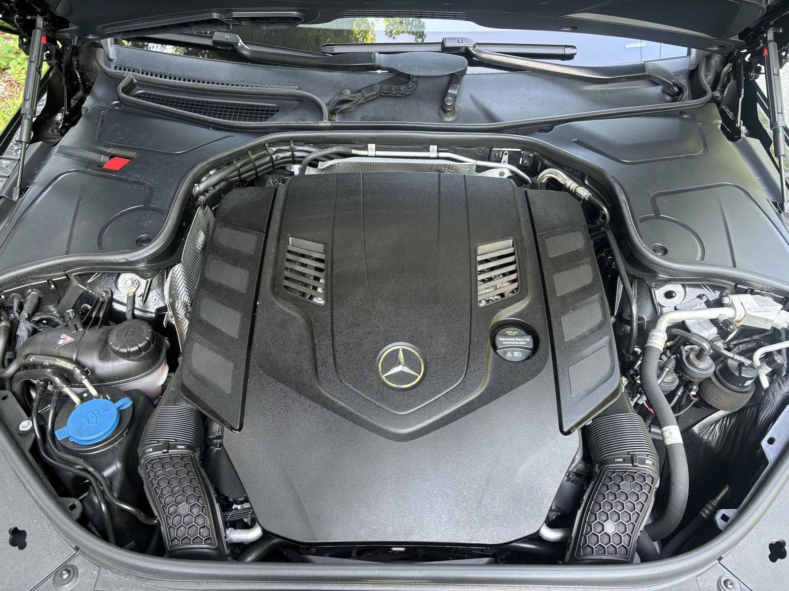 Used 2019 Mercedes-Benz S 560 Cabriolet image 20