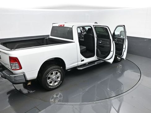Used 2024 RAM 2500 Big Horn AWD/4WD image 25