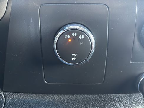 Used 2011 Chevrolet Silverado 3500 LT image 20