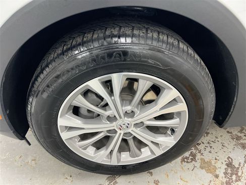 Used 2023 Buick Envision Preferred image 25