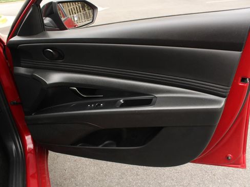 Used 2025 Hyundai Elantra Sport FWD image 23