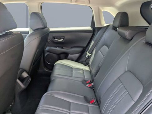 Used 2024 Honda HR-V EX-L image 41