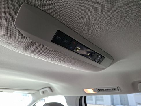 Used 2024 Toyota Sienna LE image 13