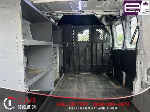 Used 2016 Ford Transit 250 130 Low Roof RWD image 14