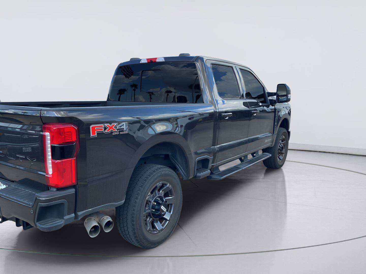 Used 2024 Ford F250 Lariat w/ Lariat Ultimate Package AWD/4WD image 8