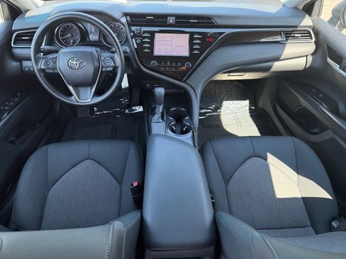 Used 2019 Toyota Camry LE image 12
