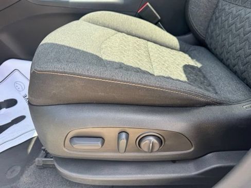 Used 2022 Chevrolet Equinox LT AWD/4WD image 13