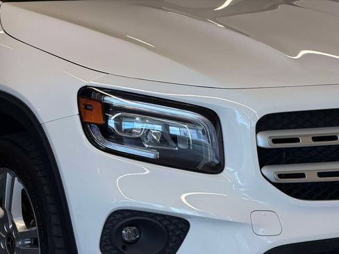 Used 2022 Mercedes-Benz GLB 250 4MATIC image 9