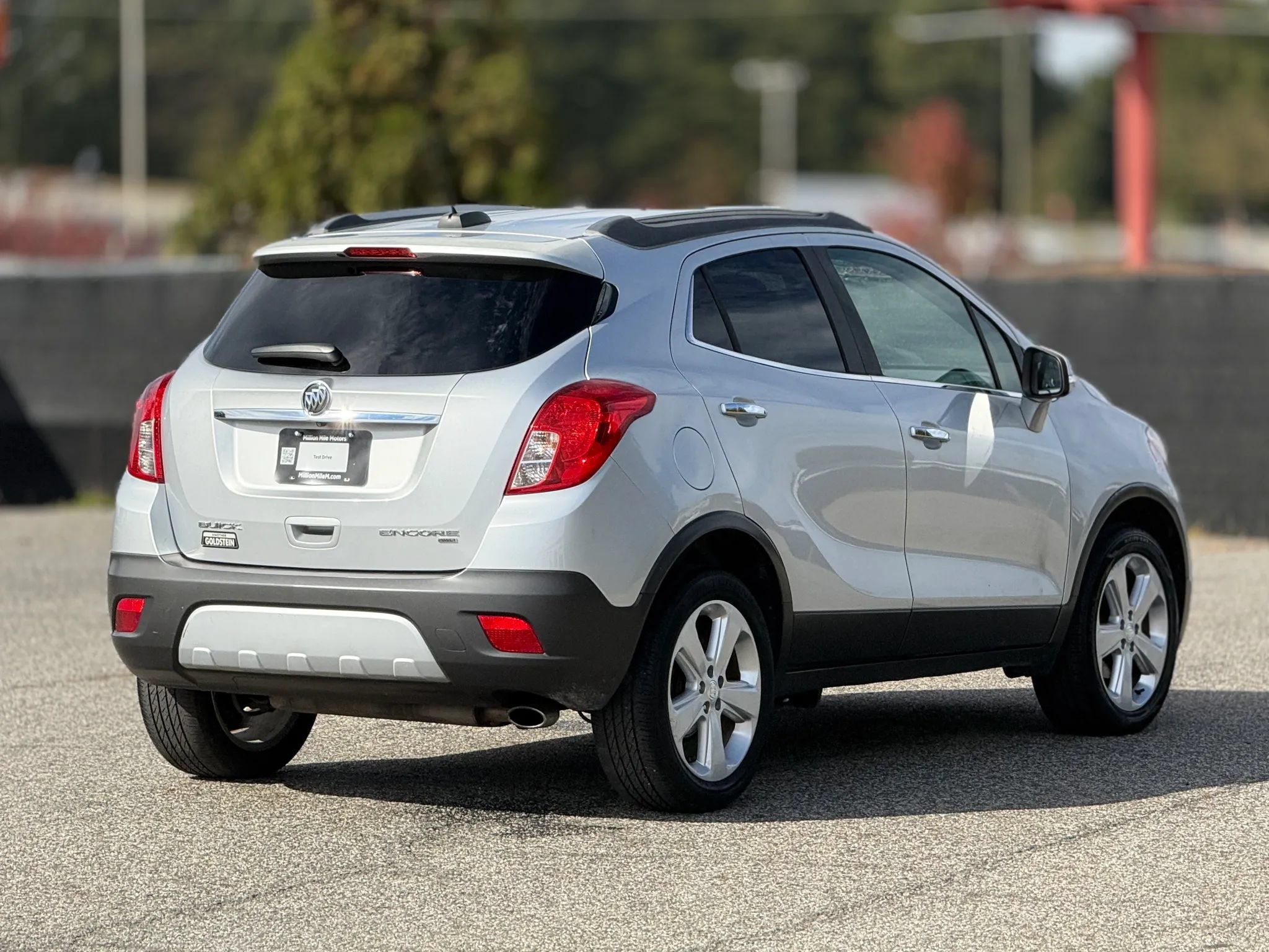 Used 2015 Buick Encore Convenience AWD/4WD image 9