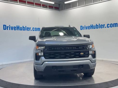 Used 2025 Chevrolet Silverado 1500 Custom image 6