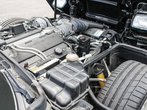 Used 1995 Chevrolet Corvette Convertible RWD image 24