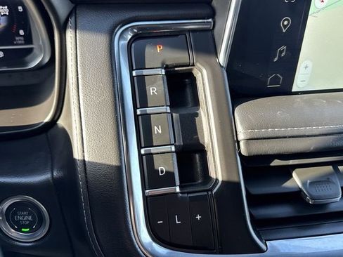 Used 2024 GMC Yukon SLE w/ LPO, Floor Liner Package image 16