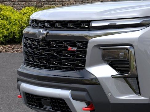 New 2026 Chevrolet Traverse Z71 w/ Enhanced Driving Package AWD/4WD image 13