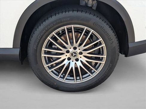 Certified 2026 Mercedes-Benz GLC 300 GLC 300 image 9