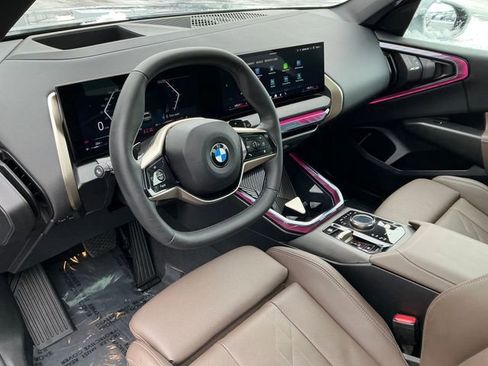 Used 2025 BMW X3 xDrive30i w/ Premium Package image 4