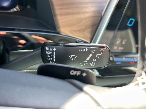 New 2026 Volkswagen Atlas SE image 30