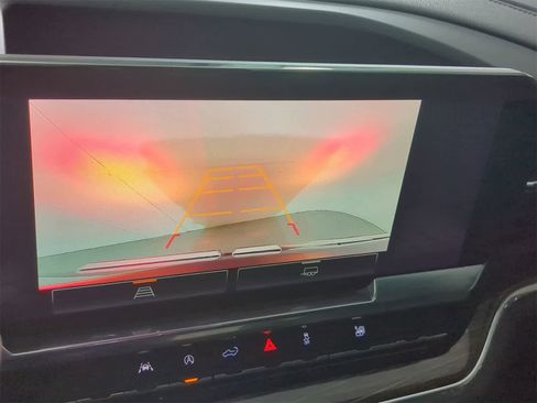 Used 2023 GMC Sierra 1500 Elevation image 28