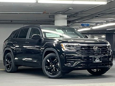 New 2026 Volkswagen Atlas Cross Sport SEL R-Line AWD/4WD image 2