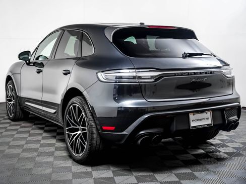 Certified 2024 Porsche Macan AWD/4WD image 3