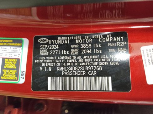 Used 2025 Hyundai Elantra SEL image 33