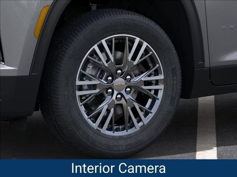 New 2027 Chevrolet Traverse LT FWD image 10