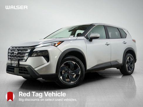 Used 2025 Nissan Rogue SV AWD/4WD image 1