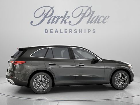 Used 2026 Mercedes-Benz GLC 300 image 24