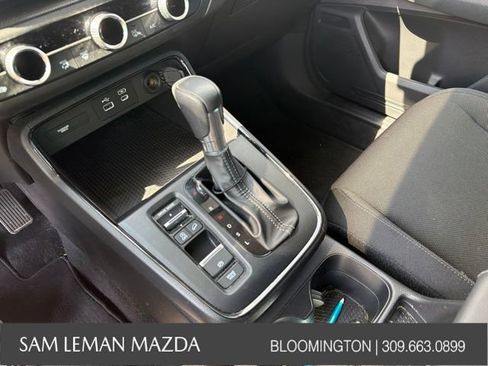 Used 2023 Honda CR-V EX image 4
