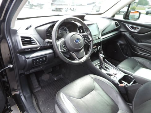 Used 2020 Subaru Forester Limited w/ Popular Package #3 image 7