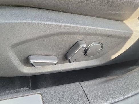 Used 2016 Ford Fusion Titanium FWD image 13