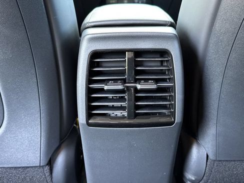 New 2026 Kia Niro Wind FWD image 17