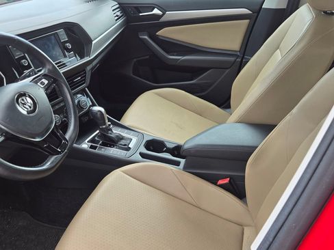 Used 2019 Volkswagen Jetta SE FWD image 5