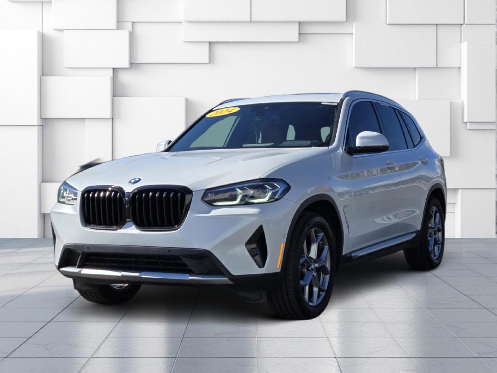 Used 2024 BMW X3 xDrive30i w/ Premium Package AWD/4WD image 3