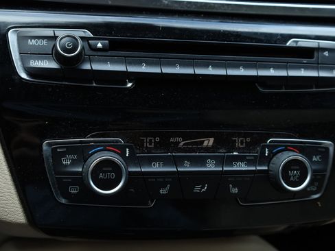 Used 2017 BMW X1 xDrive28i w/ Premium Package image 9