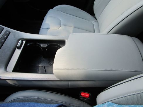Used 2024 Hyundai Palisade SEL w/ Premium Package FWD image 42