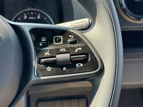 Used 2023 Mercedes-Benz Sprinter 3500 image 22