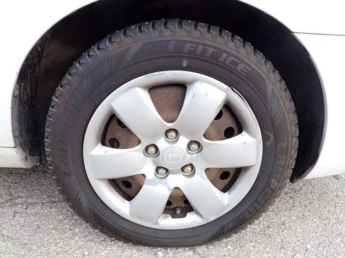 Used 2008 Kia Optima LX image 11