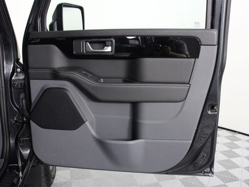 Used 2024 INEOS Grenadier Fieldmaster Edition image 20