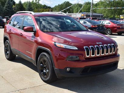 Used 2016 Jeep Cherokee Latitude w/ Cold Weather Group