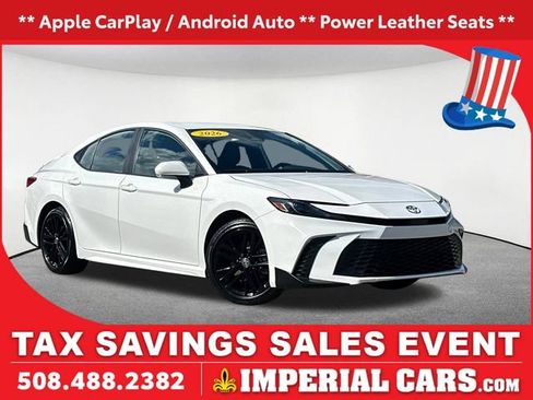 Used 2026 Toyota Camry SE FWD image 1